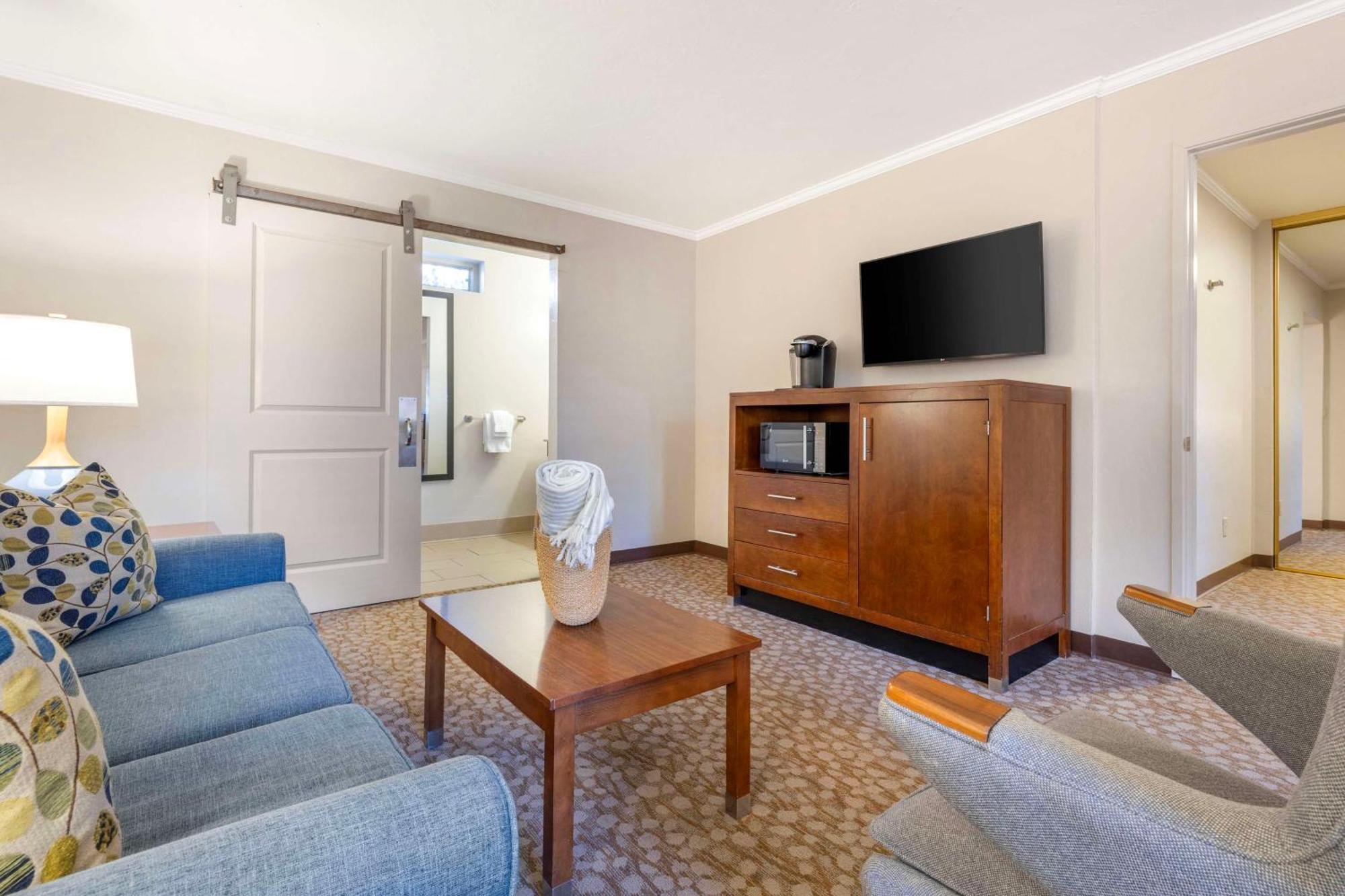 เบสต์ เวสเทิร์น พลัส บีช วิว ลอดจ์ Hotel คาร์ลสบัด ภายนอก รูปภาพ