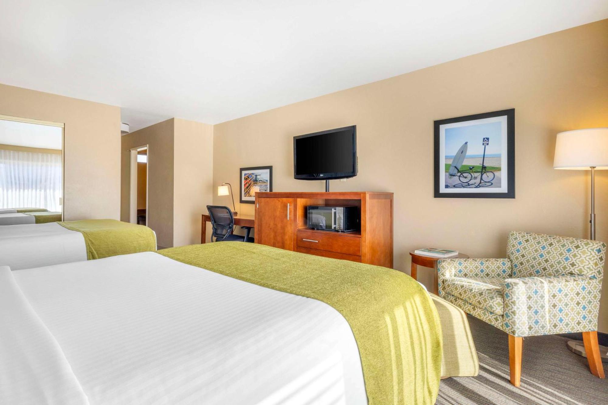 เบสต์ เวสเทิร์น พลัส บีช วิว ลอดจ์ Hotel คาร์ลสบัด ภายนอก รูปภาพ