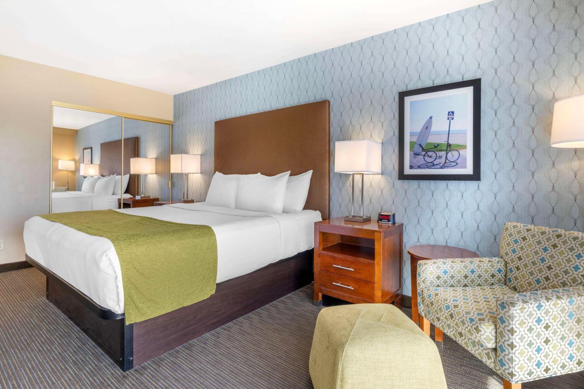 เบสต์ เวสเทิร์น พลัส บีช วิว ลอดจ์ Hotel คาร์ลสบัด ภายนอก รูปภาพ